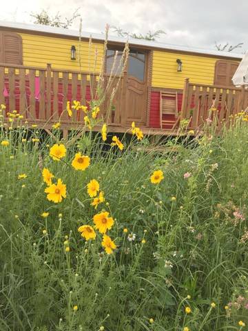 Location de vacances pour 2 personnes, avec jardin et vue à Barrais-Bussolles