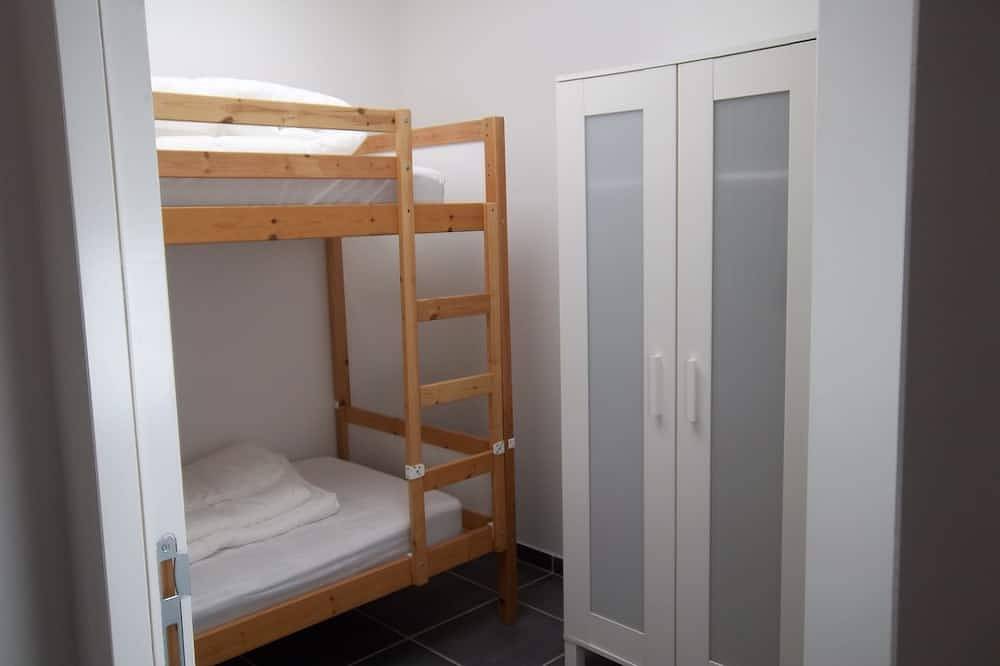 Ganze Wohnung, Herrliche Wohnung. T3. 2 Schlafzimmer, 6 Pers, 50 m vom Strand. in La Capte, Hyeres