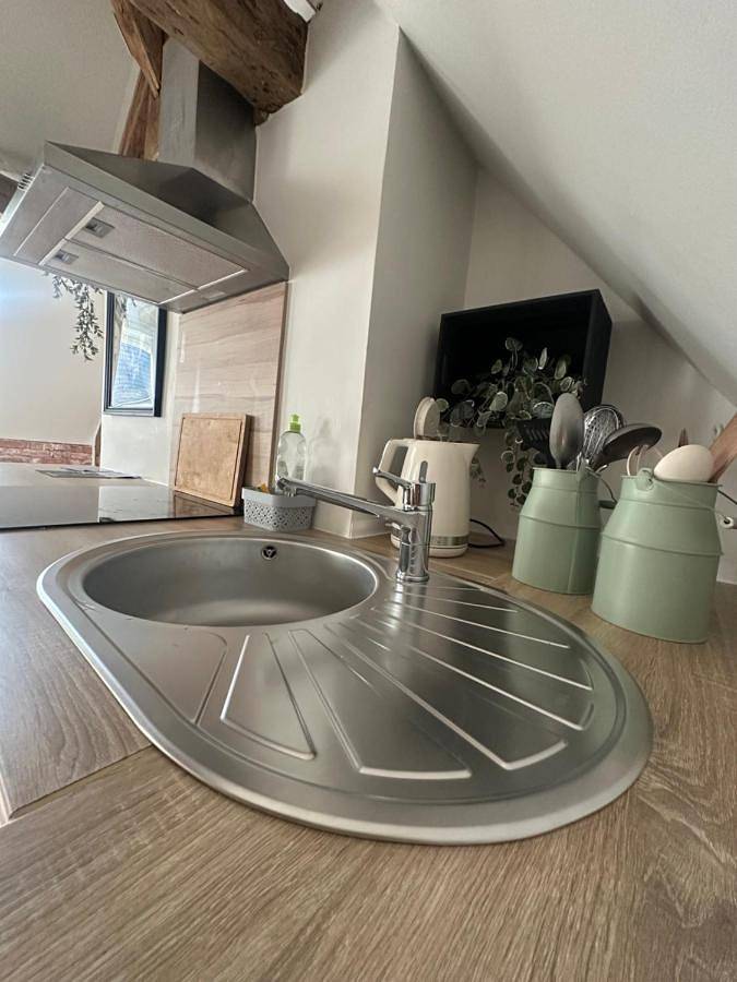 Appartement entier, One-Bedroom Apartment in Pont-Audemer, Région de Bernay
