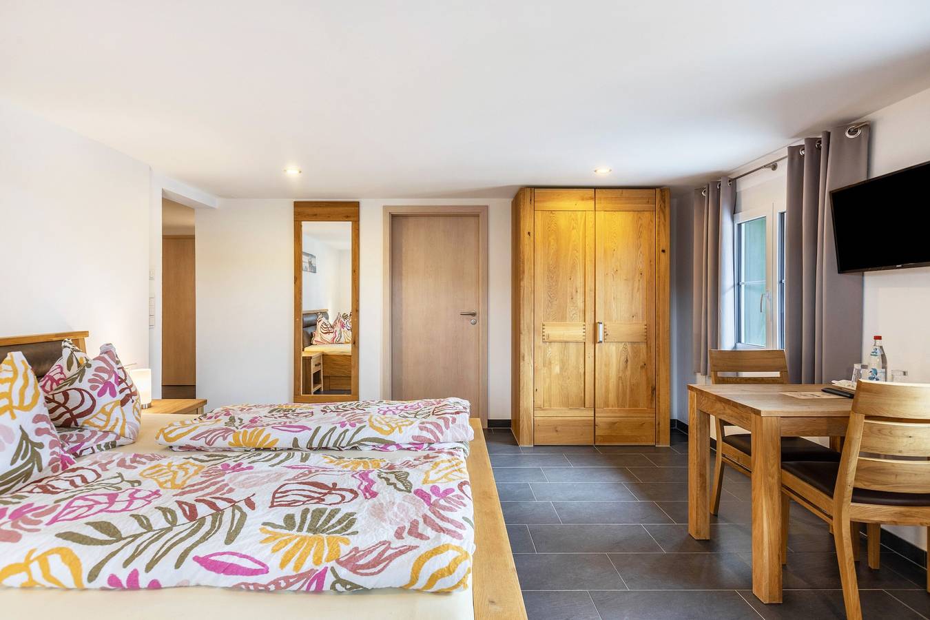 Speckhuisli - Mettmablick Comfort mit Balkon, inklusive Frühstück, Sauna, Bergblick, Gastwirtschaft in Grafenhausen, Südschwarzwald