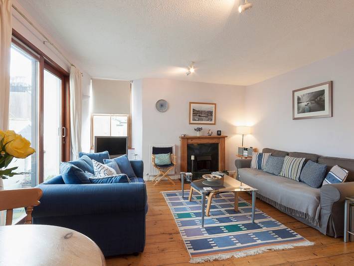 Cottage for 4 people in Dartmouth