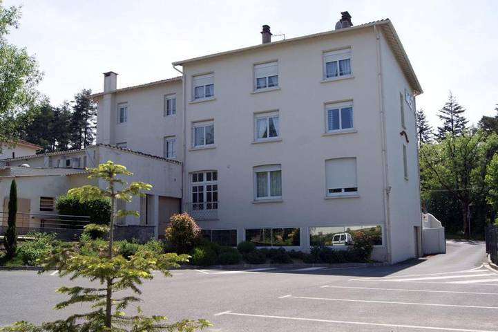 Hôtel pour 2 personnes, avec piscine et jardin dans Lac de Saint-Ferréol - 2