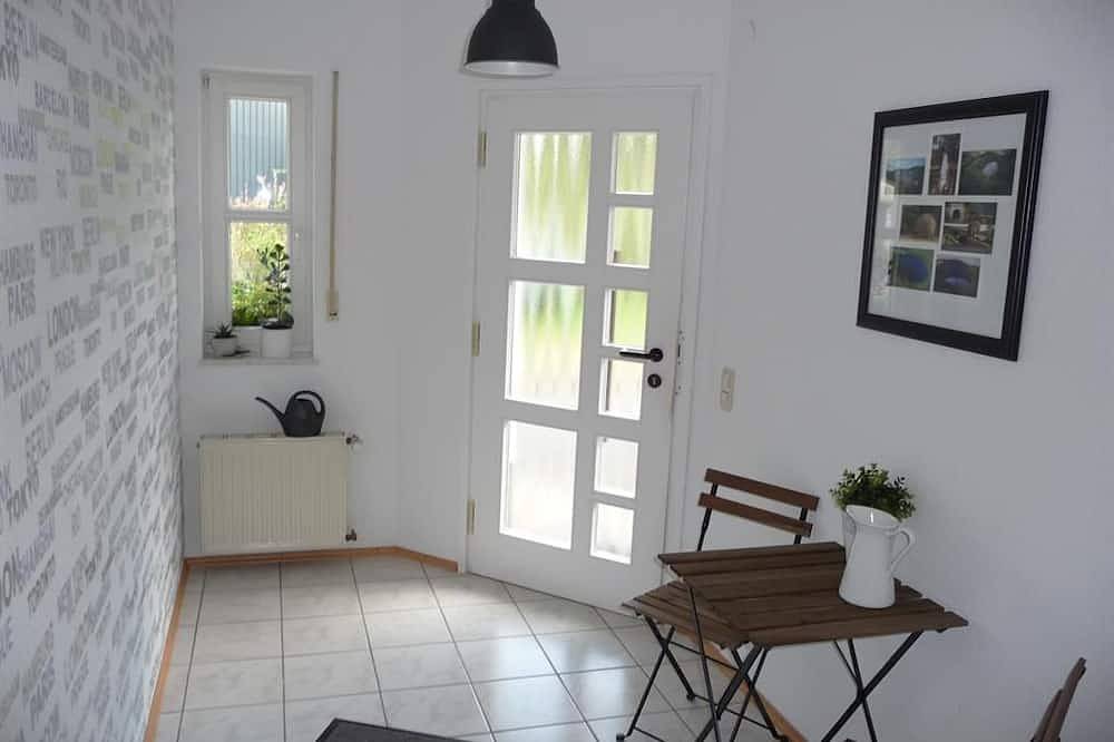 Ganze Wohnung, 2-Bett-Ferienwohnung Erdgeschoss, Terrasse - Ferienwohnung Schnegger in Dreis-Brück, Vulkaneifel