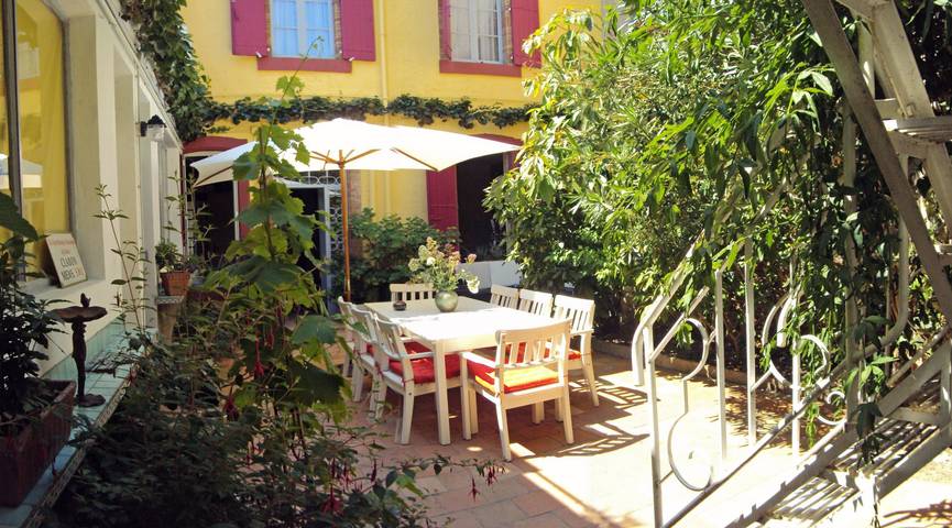 Gîte pour 10 personnes, avec jardin et terrasse