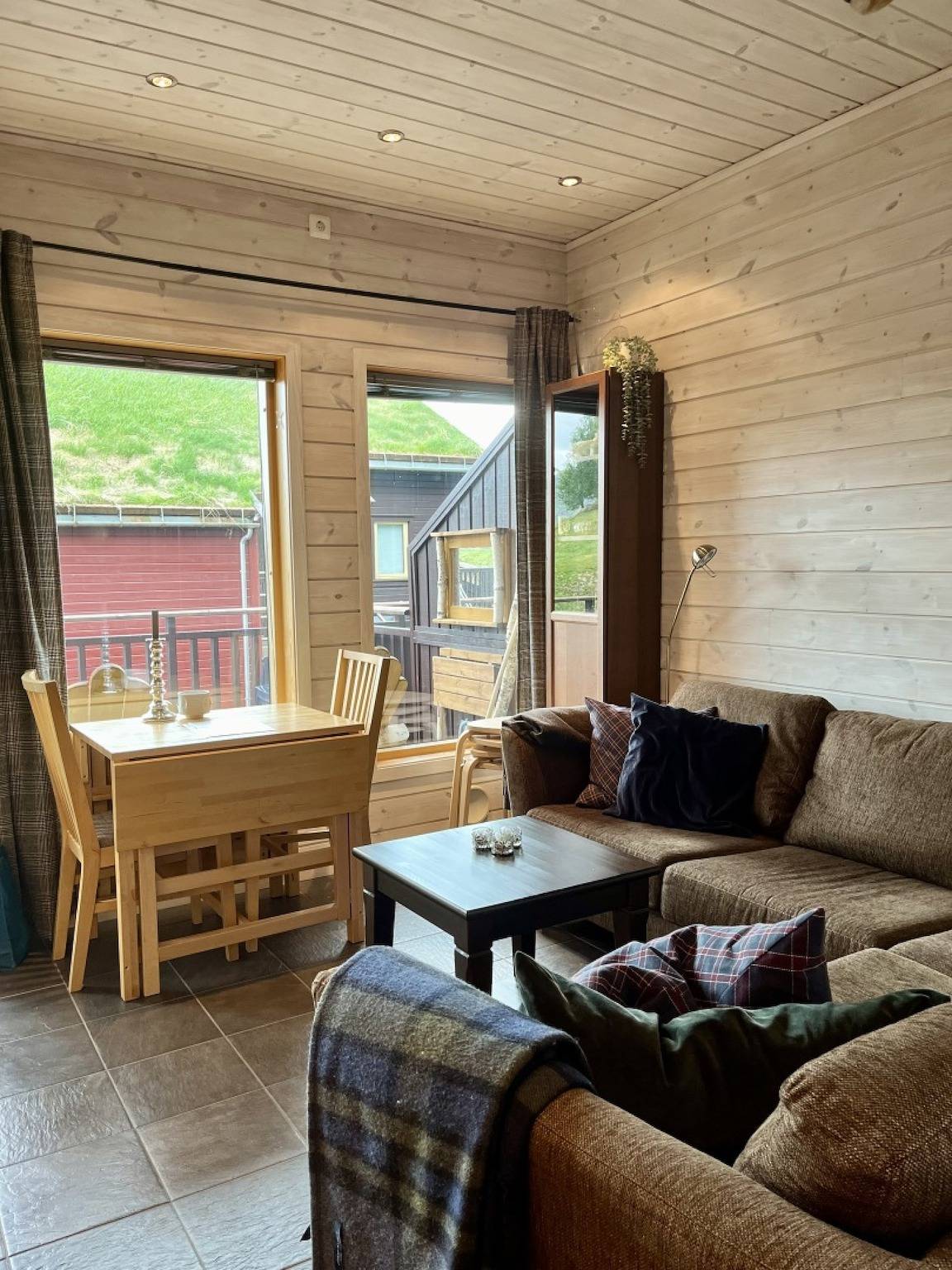 Ganze Wohnung, Ferienwohnung für 4 Personen mit Balkon in Sinnes, Sirdal