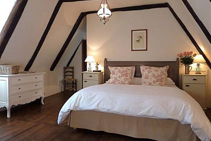 Location de vacances pour 2 personnes, avec piscine ainsi que balcon et jardin à Entraygues-sur-Truyère - 3