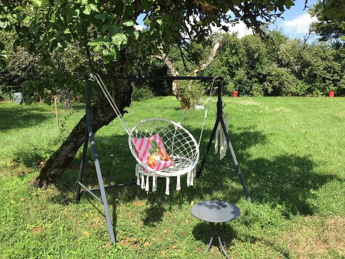 Gîte pour 4 personnes, avec vue ainsi que terrasse et jardin à Le Fied - 3