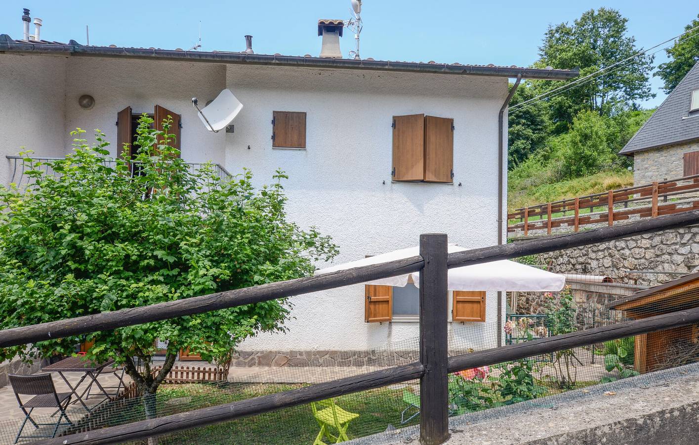 Panoramawohnung mit Terrasse, Parkplatz - 2km zum Zentrum von Careggine in Careggine, Garfagnana