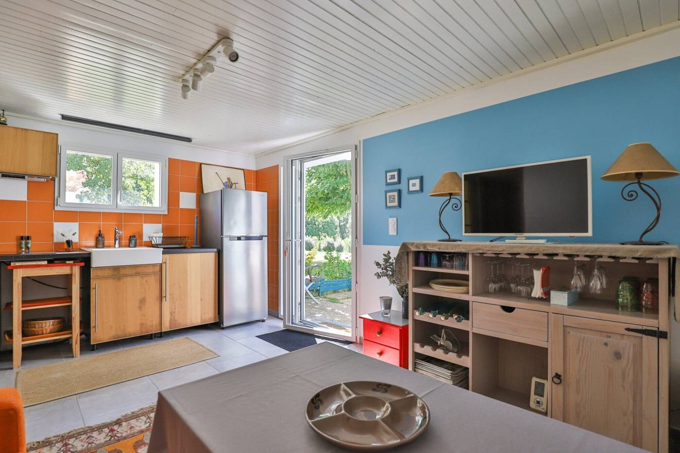 Chambre d'hôtes 'Txori Etxea - Rez-de-Jardin' avec piscine, cuisine, petit-déjeuner in Arcangues, Région de Bayonne