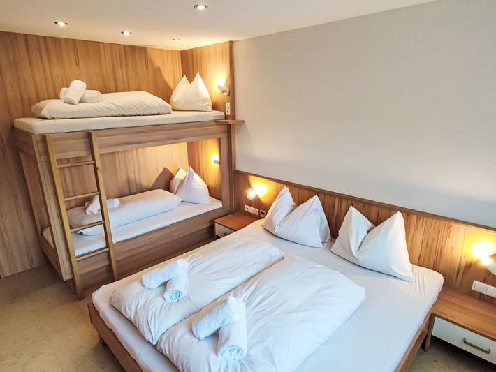 Ferienwohnung für 10 Personen, mit Garten und Terrasse in Pettneu am Arlberg - 4