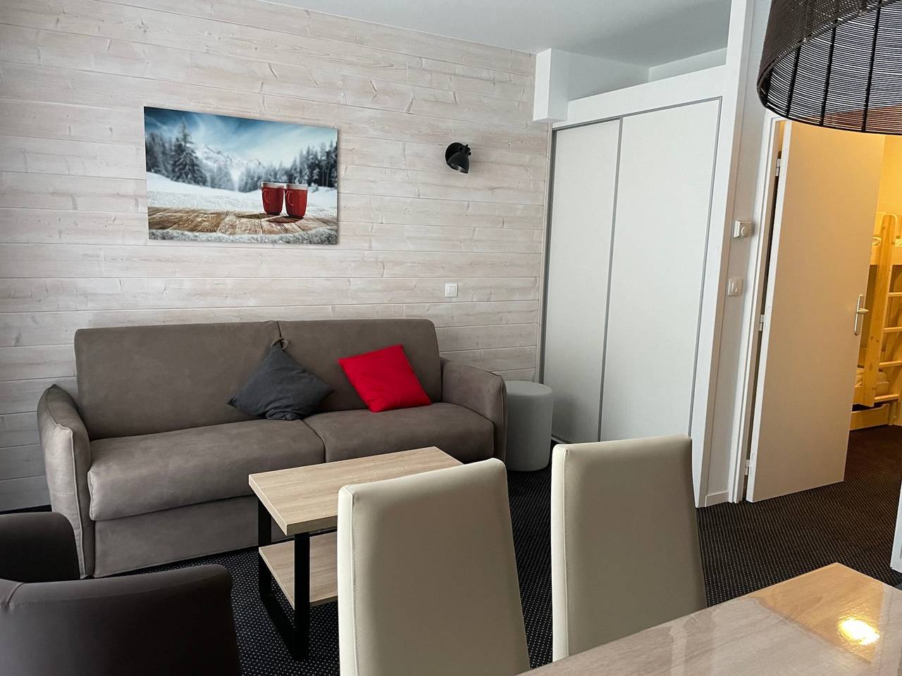 Studio entier, Gourette : Studio 4 pers avec animaux permis, draps inclus in Gourette, Eaux-Bonnes