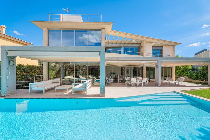 Casa de vacaciones para 10 personas, con Balcón y Jardín en Migjorn