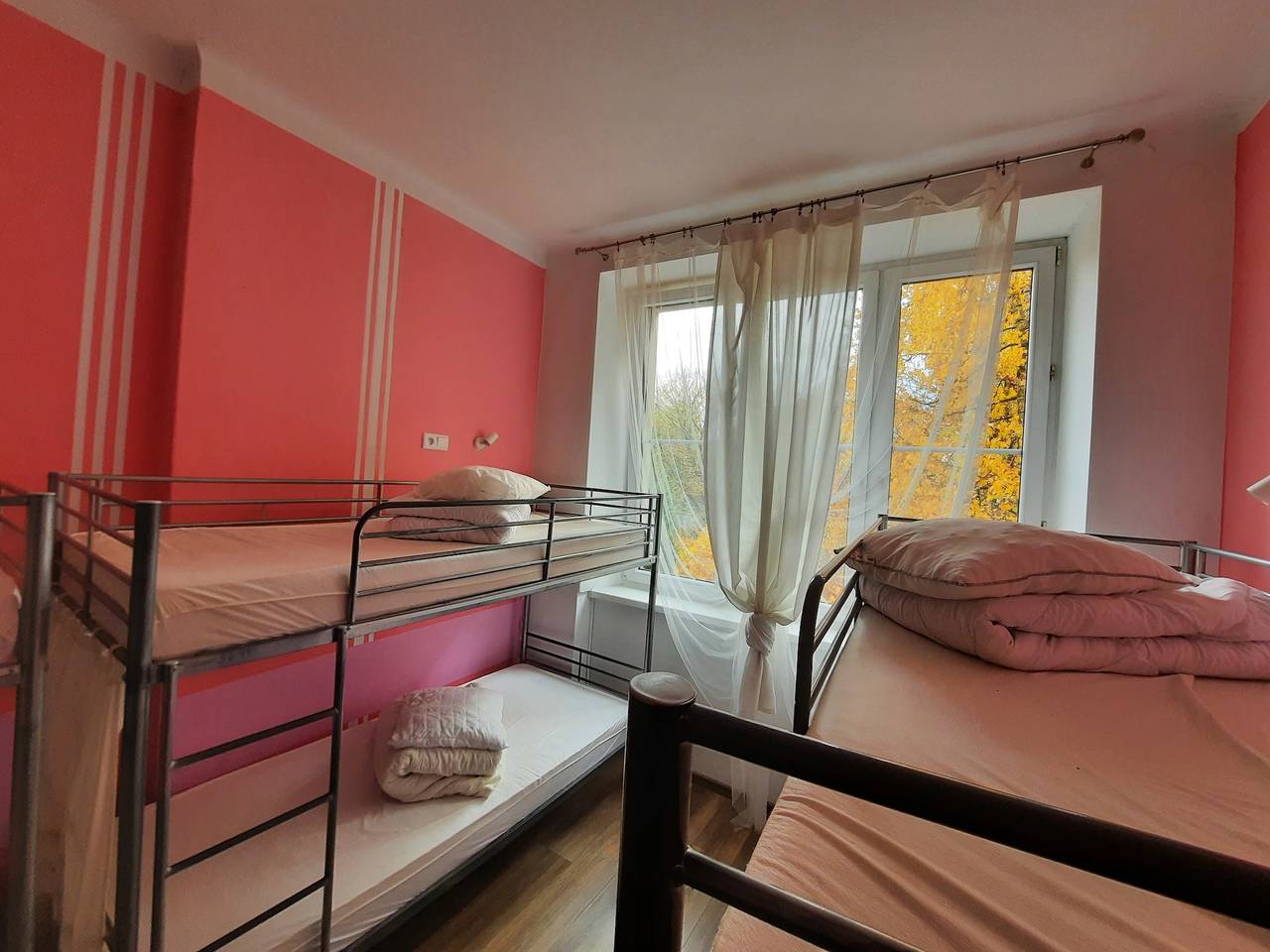Bed in 6-Bed Female Dormitory Room, Old Town in Cracovia, Piccola Polonia