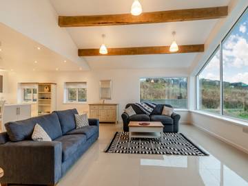 Log Cabin for 8 People in Rossendale, England, Photo 3