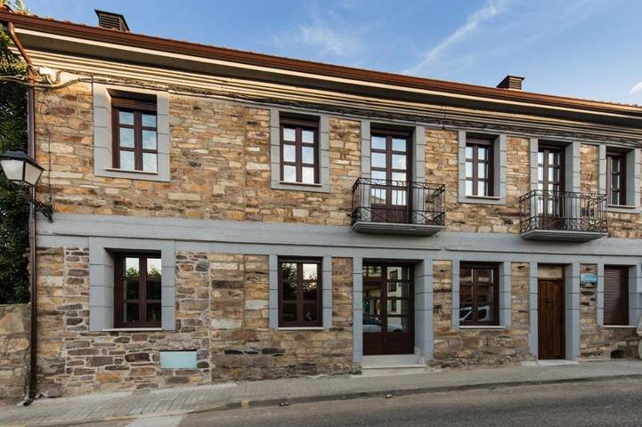 Hôtel pour 4 personnes, avec piscine ainsi que jardin et vue - 1