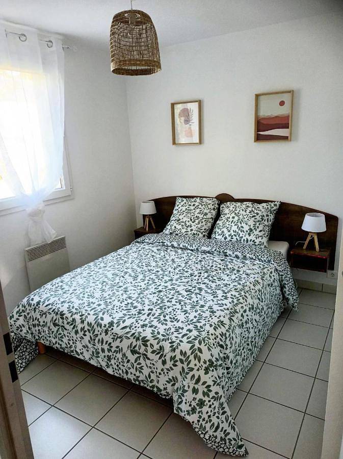 Gîte pour 6 personnes, avec piscine et jardin dans Saint-Geniez-d'Olt-et-d'Aubrac - 4