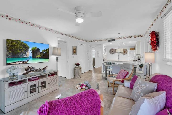 Hus för 4 Personer, med trädgård och pool - 1