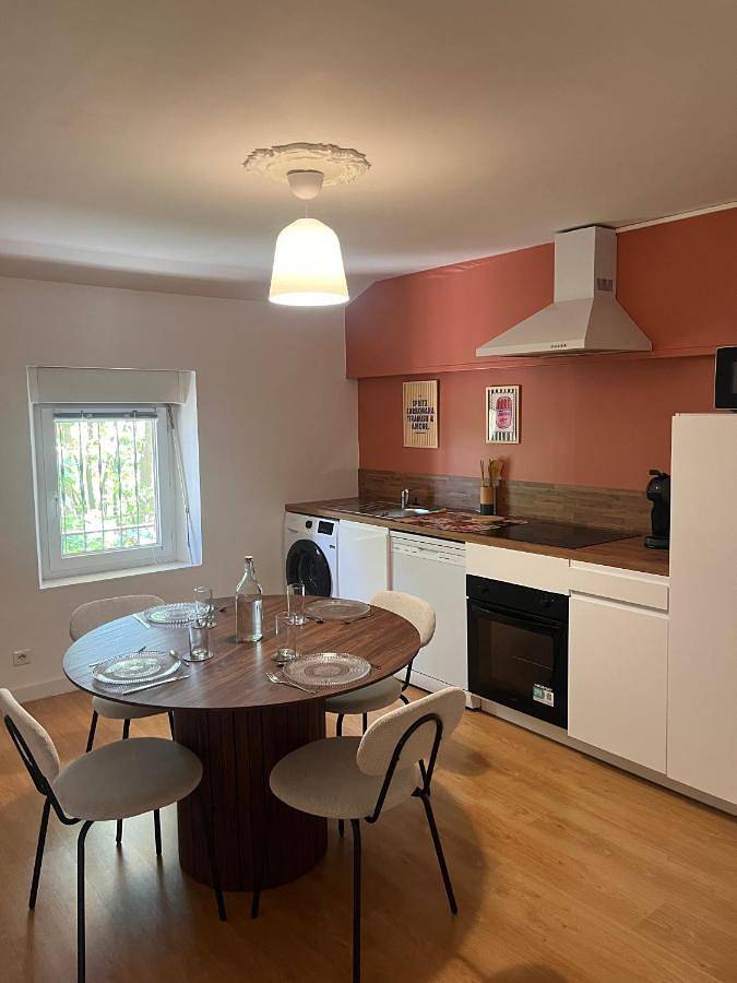 Gîte pour 4 personnes, avec Jardin à Vertaizon - 3