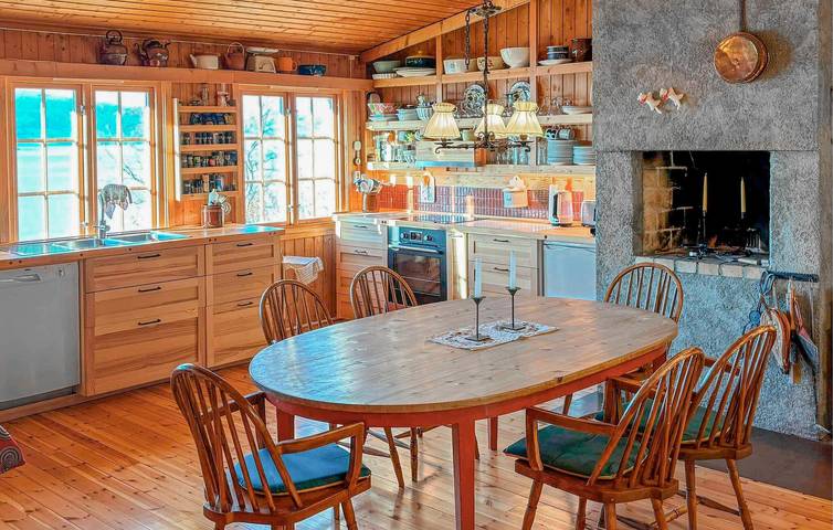 Ferienhaus für 8 Personen mit Terrasse in Surnadal, Nördliches Fjordnorwegen