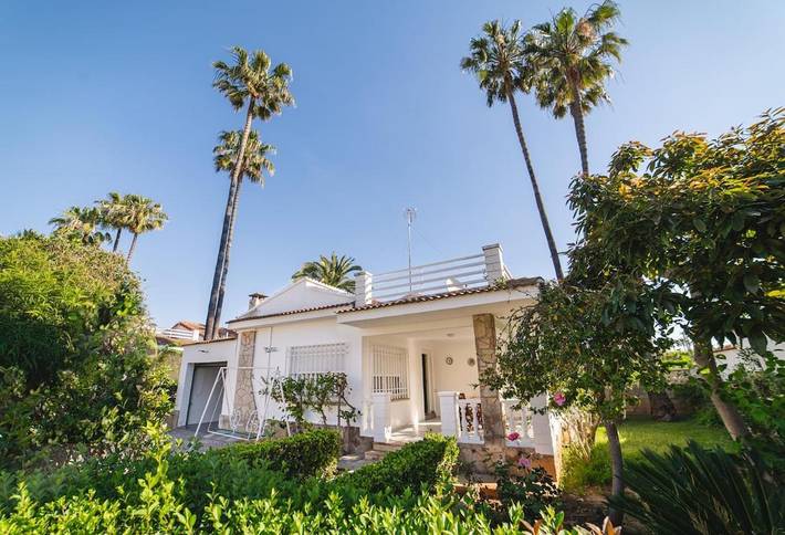Finca für 6 Personen, mit Pool und Terrasse sowie Ausblick, mit Haustier in Benicarló