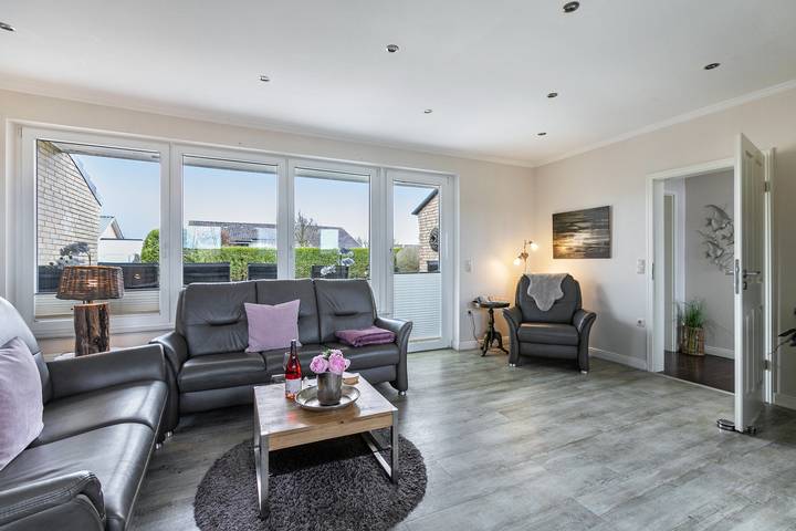 Ferienhaus "Haus Strandlagune" mit privater Terrasse, privatem Garten und Wlan in Hundestrand Büsum, Büsum
