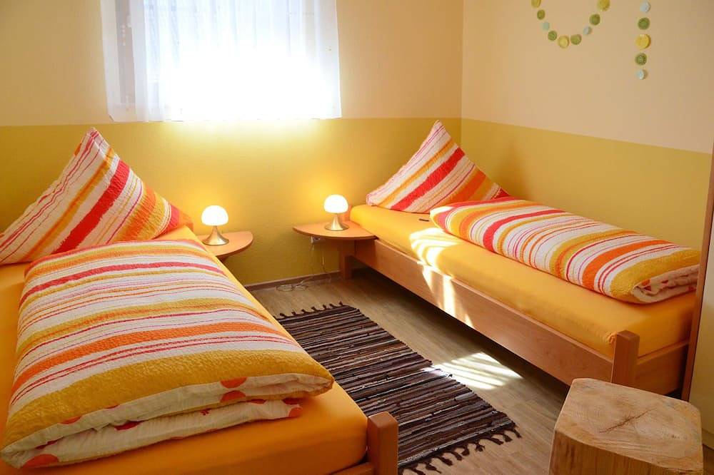 Ganze Wohnung, Schwalbennest mit 69qm, 2 Schlafräume, für maximal 4 Personen in Lahr, Mittlerer Schwarzwald