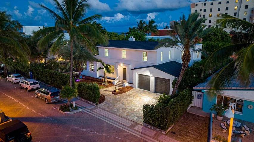 Vacation house for 12 people, with balcony and yard, with pets in Hollywood (FL)