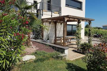 Gîte pour 4 personnes, avec jacuzzi ainsi que jardin et terrasse à Rabastens