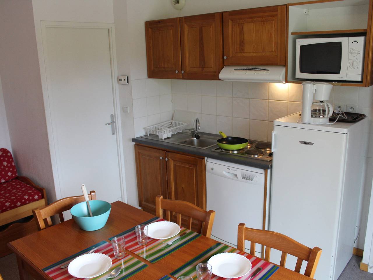 Ganze Wohnung, Apartment für 6 Pers. mit Südbalkon, 100m von den Pisten in Saint-Étienne-en-Dévoluy, Le Dévoluy