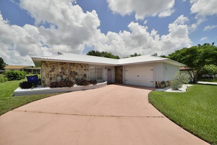 Ferienhaus für 6 Personen, mit Terrasse und Whirlpool - 1