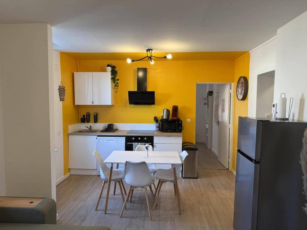 Appartement entier, Mélissa - Lumineux, moderne - Gare - Wifi - Stream in Homécourt, Meurthe-et-Moselle