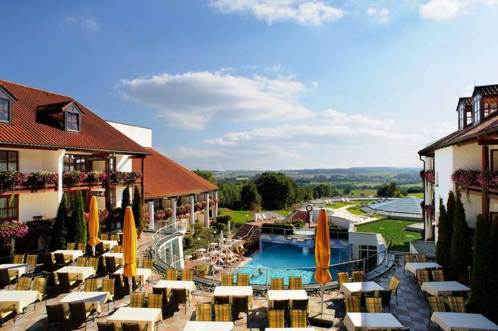 Hôtel pour 2 personnes, avec piscine et vue ainsi que jardin et sauna, animaux acceptés
