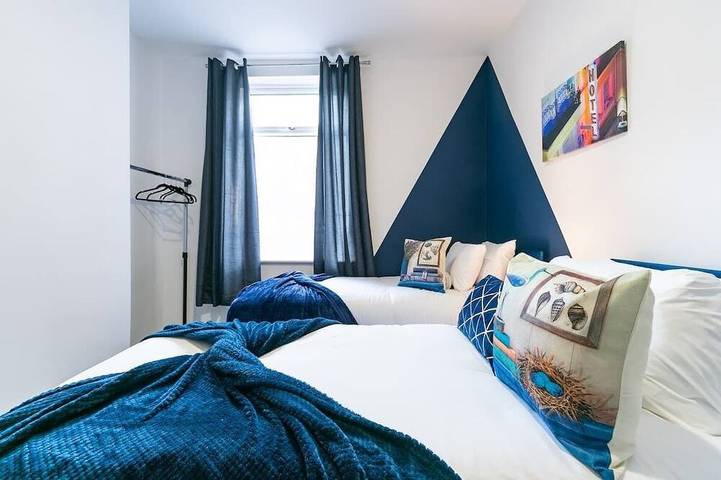 Homey 5 Bedrooms 9 Beds-Contractors - Leisure-Hull in Kingston-upon-Hull, Yorkshire and the Humber