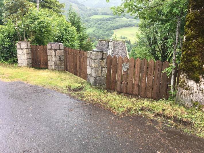Gîte pour 6 personnes, avec jardin et vue à Saint-Jacques-des-Blats - 3