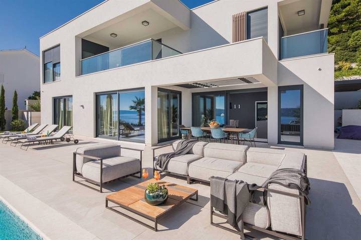 Villa pour 10 personnes, avec vue sur l’océan ainsi que terrasse et sauna à Trogir - 3