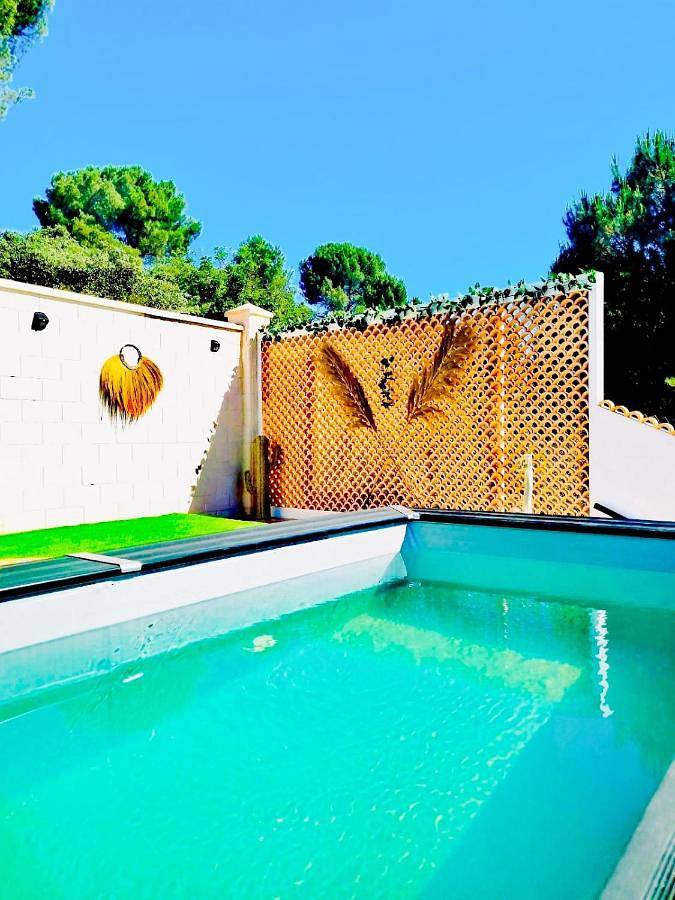 Vakantiehuis voor 4 personen, with Balkon and Terras as well as Tuin and Kinderzwembad in Cordoba