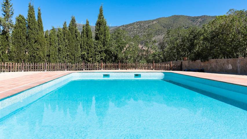 Casa rural para 20 personas, con piscina en Álora - 2