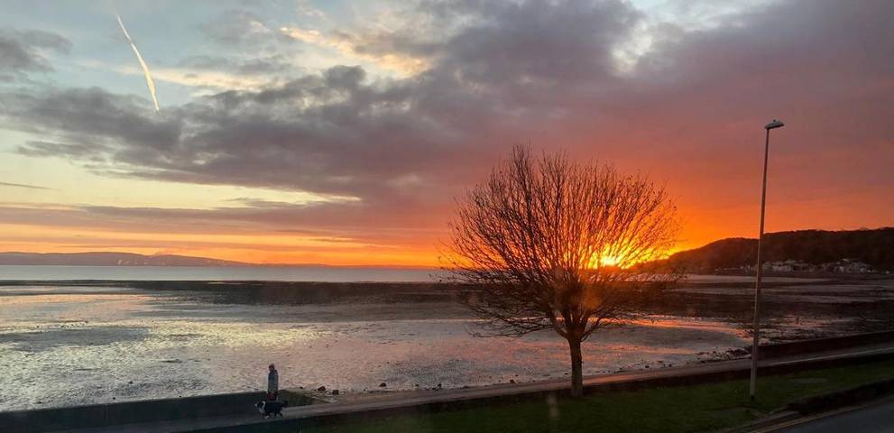 Holiday rental for 5 people, with garden and view, with pets in Mumbles