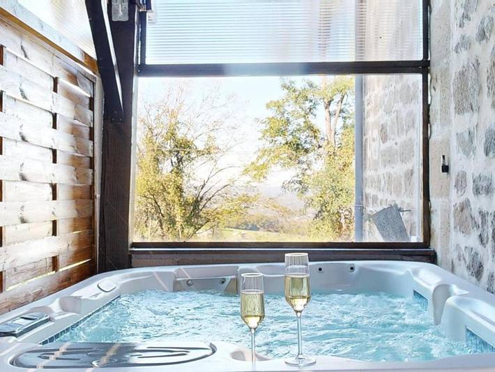 Apartamento de vacaciones para 6 personas, con jardín además de jacuzzi y sauna - 1