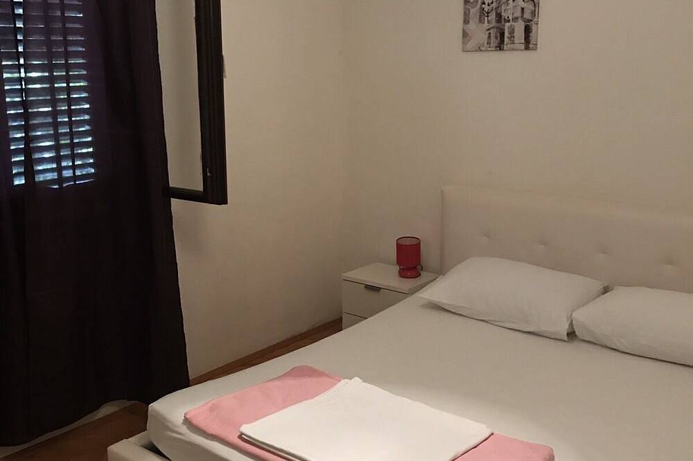 Ferienhaus am Meer Bucht Vrbovica, Korcula in Zrnovska Banja, Korcula