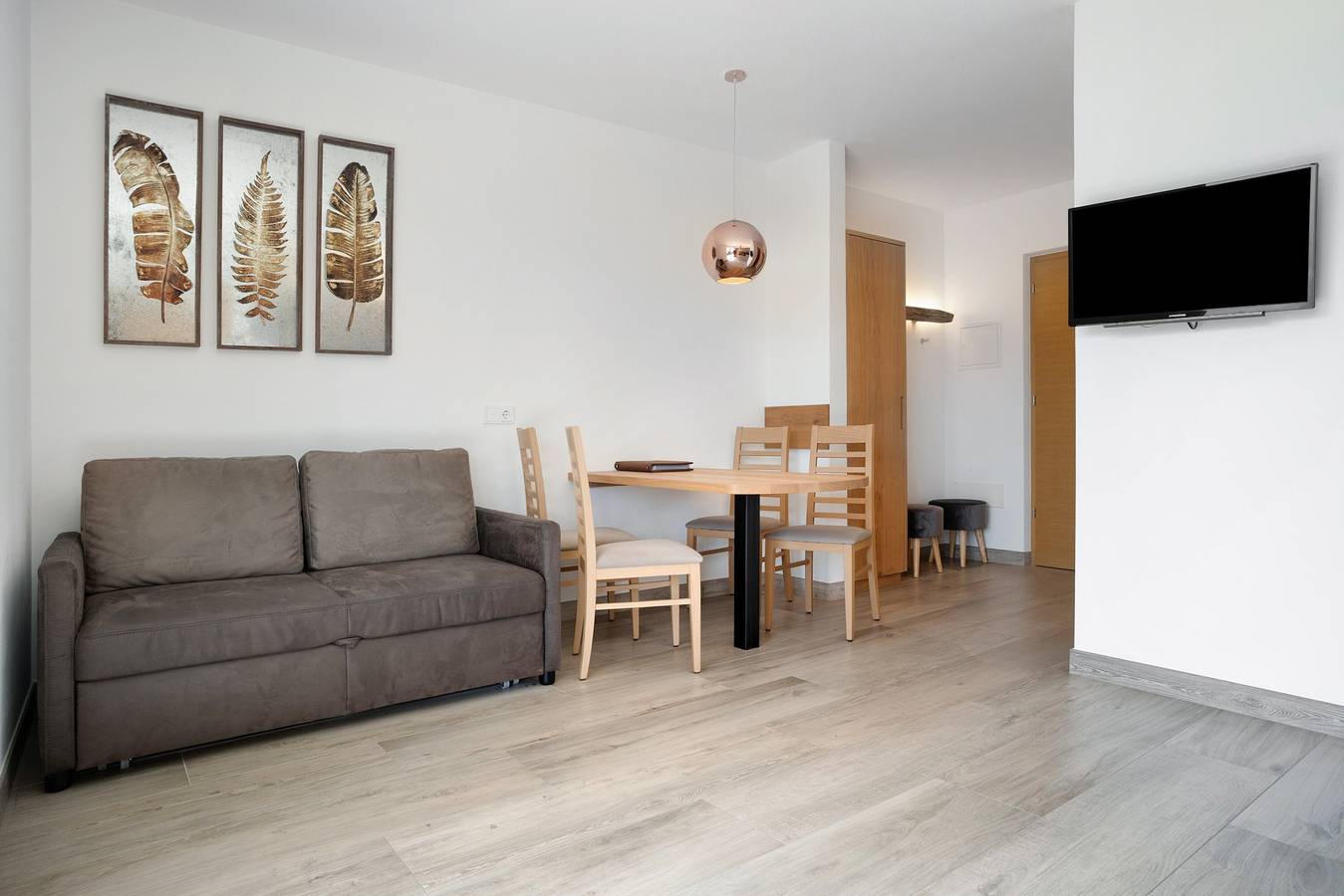 Ganze Wohnung, Ferienwohnung 'Bacchushof Merlot' mit Bergblick, Balkon und Pool in Tramin an der Weinstraße, Nonsberggruppe