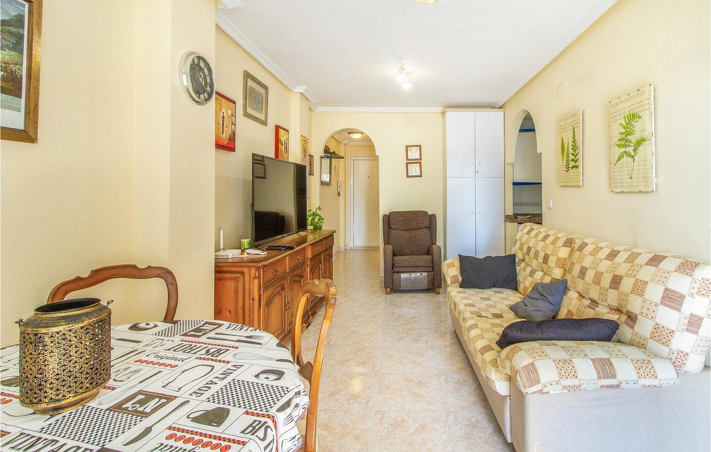 Ganze Ferienwohnung, Gemütliches 1BR Apartment mit Pool & Terrasse - 1km zum Strand! in Playa Lisa, Santa Pola