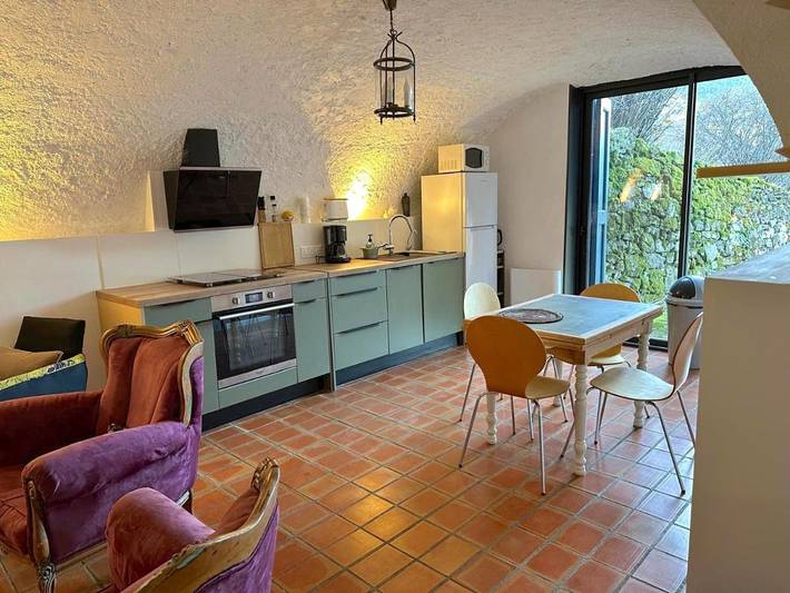 Location de vacances pour 4 personnes, avec piscine ainsi que vue et jardin à Saint-Paul-la-Coste - 4