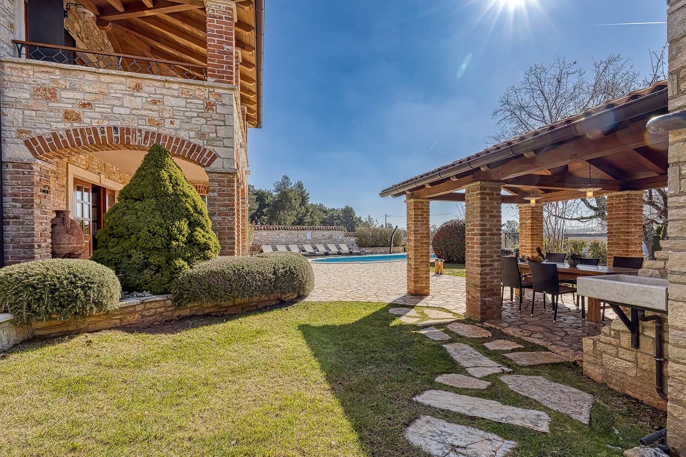 Villa Graziela mit Pool in Baderna, Zentralistrien