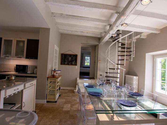 Location de vacances pour 6 personnes, avec terrasse ainsi que jardin et piscine à Maurens - 3