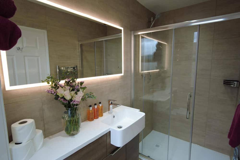 Suite-Groß-Ensuite-2 bedroom in Stirling und Umgebung