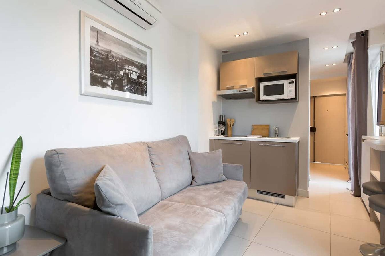 Appartement entier, Habitat Parisien -1Br 1Ba-Ac - Terrace in Paris, Île de France