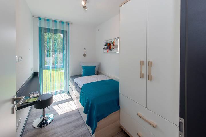 Ganze Ferienwohnung, Wohnen auf Zeit: Garten-Wohnung - barrierefrei, ruhig, mit Parkplatz und nahen Einkaufsmöglichkeiten in Bensheim, Bergstraße