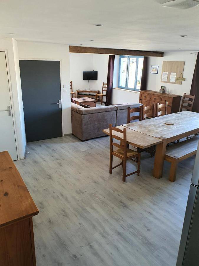 Appartement entier, Gîte des sources in Fains-Véel, Région de Bar-le-Duc