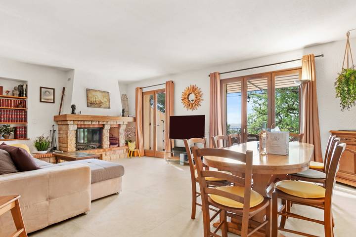 Maison de vacances « Villa La Couaste Profitez De La Vie » avec piscine privée, Wi-Fi et climatisation in Lorgues, Région de Draguignan